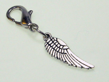 Charms Anhänger Engelflügel