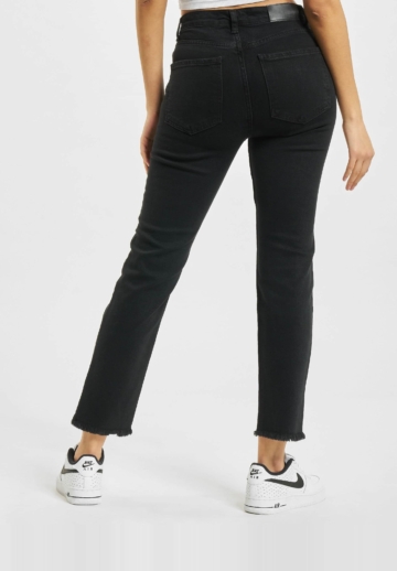 2Y Ladies Destroyed Mom Fit Denim