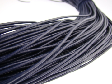 esnado Lederschnur 2mm in Navy – Echtes Rindsleder